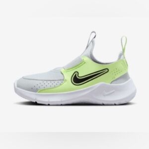 Nike Flex Runner 3 Size 12 Kids Barely used!